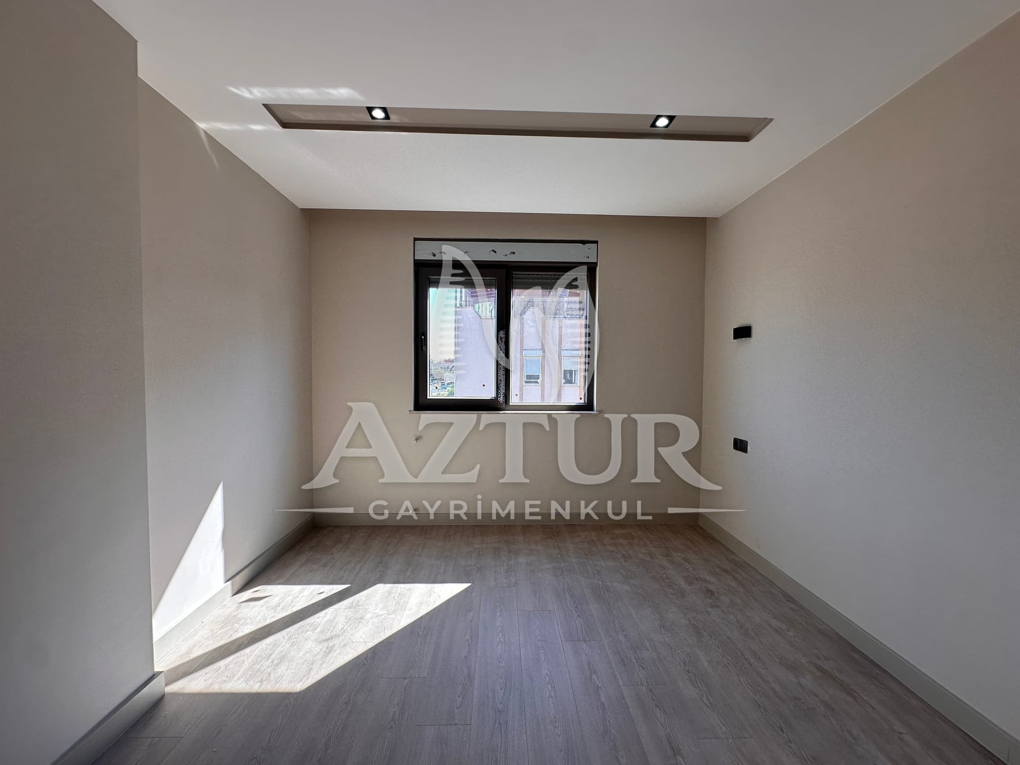 AYANOĞLU'NDA KANAL - TRAMVAY YAKINI SIFIR 2+1 SATILIK DAİRE