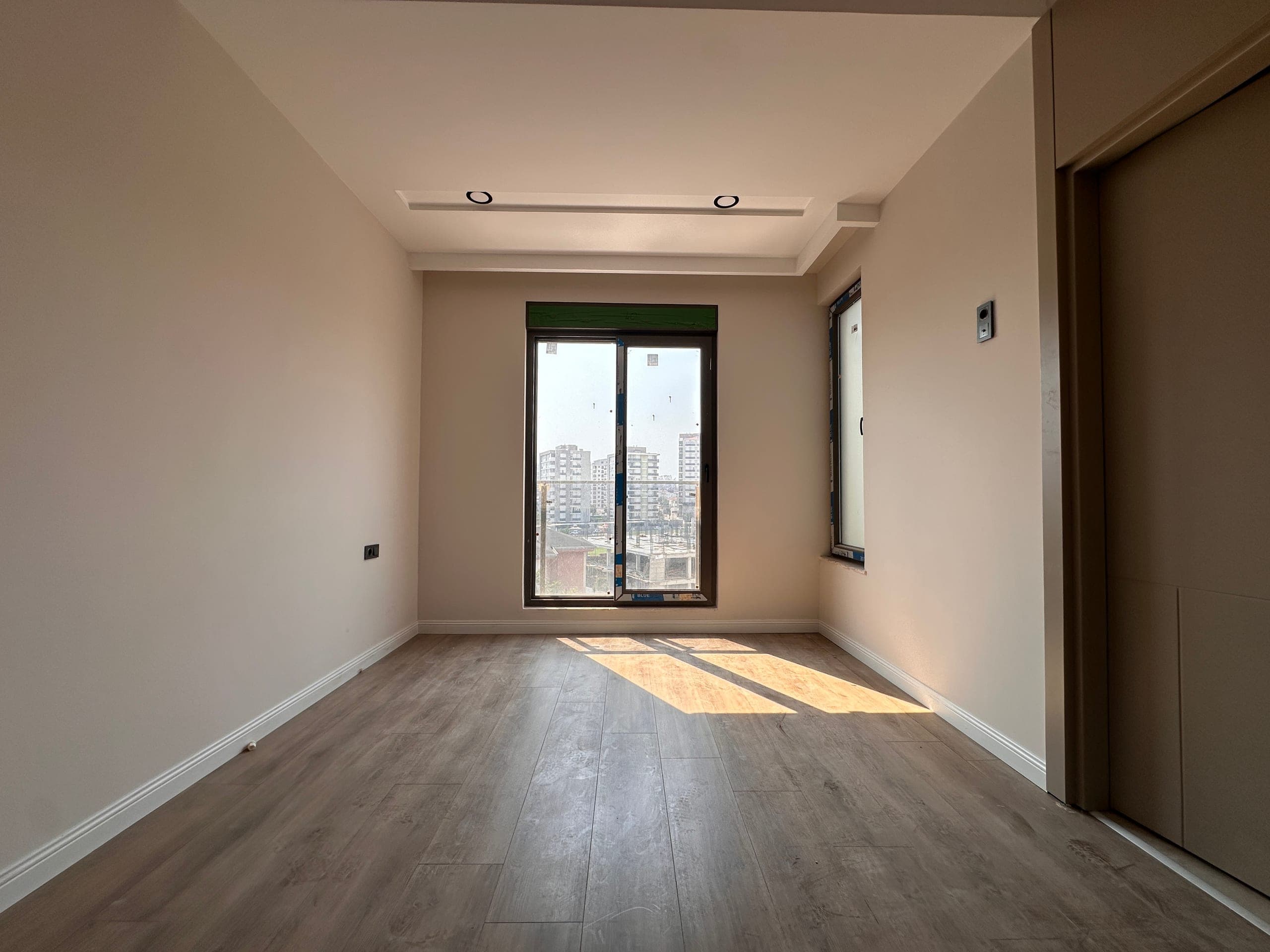 NEFES MODA'DA AYRI MUTFAK GENİŞ M2 EBEVEYN BANYOLU 2+1 SATILIK DAİRE