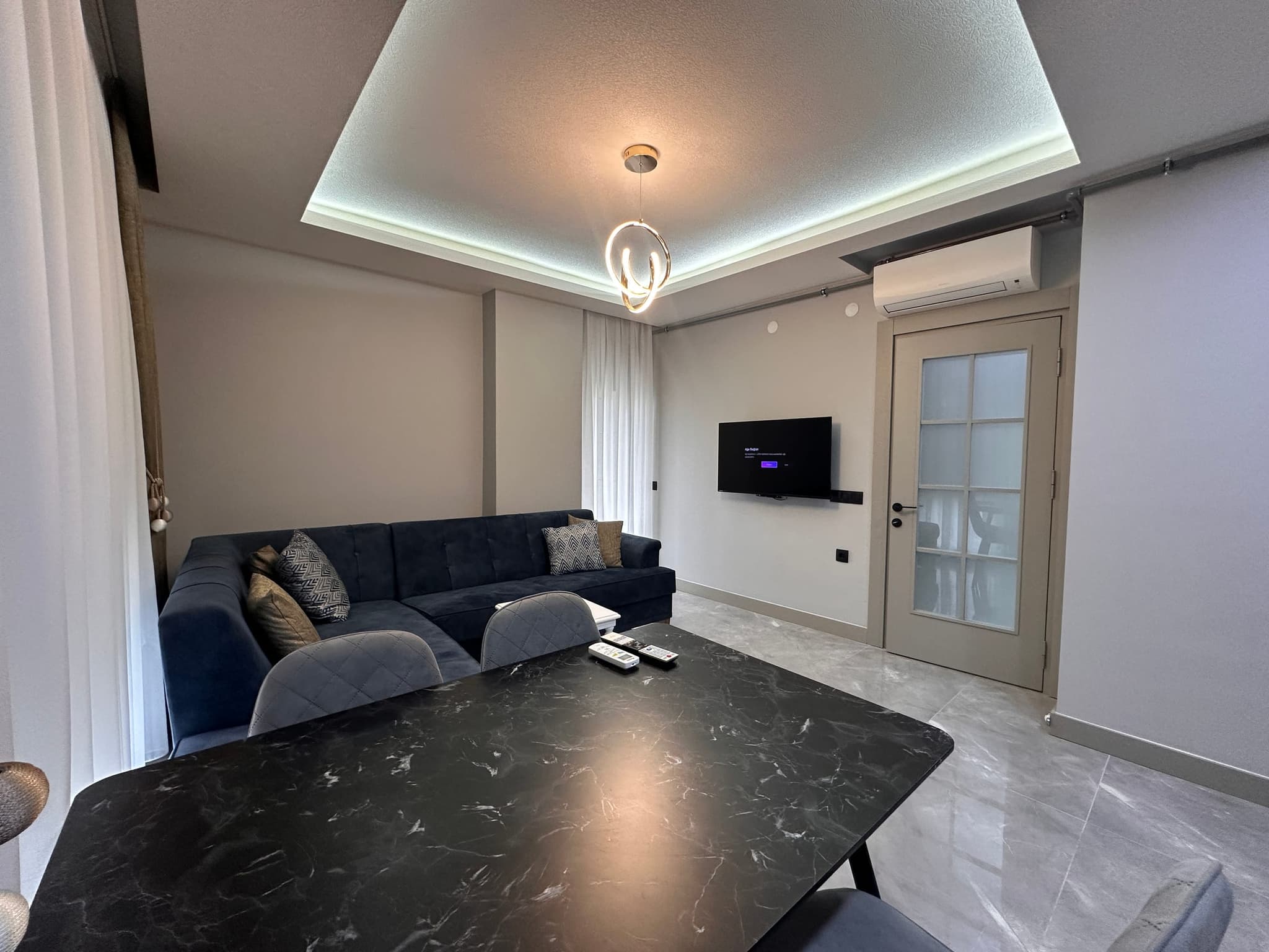 SARISU HAVUZLU SİTE İÇERİSİNDE ULTRS LÜKS 1+1 SATILIK DAİRE