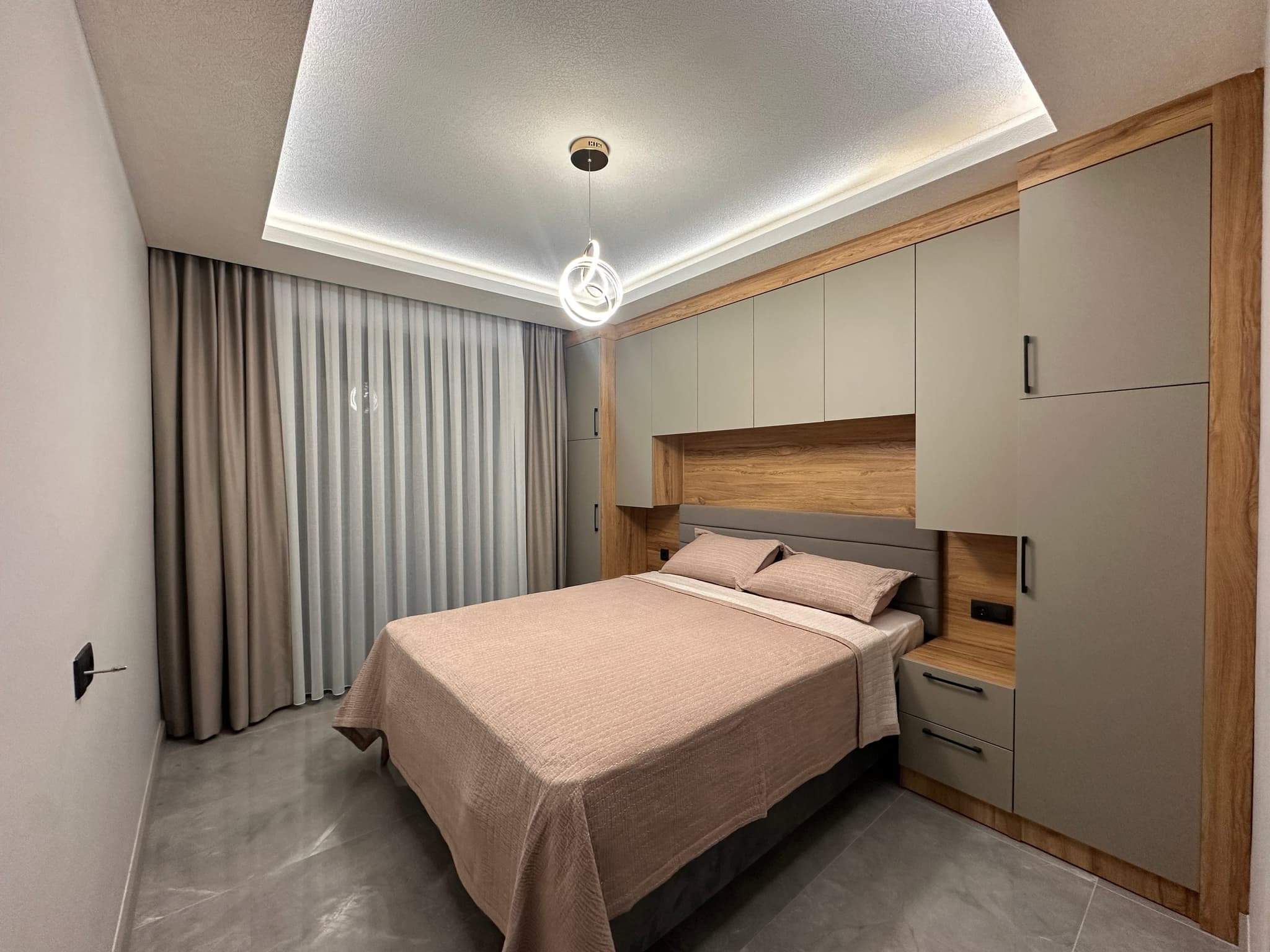 SARISU HAVUZLU SİTE İÇERİSİNDE ULTRS LÜKS 1+1 SATILIK DAİRE