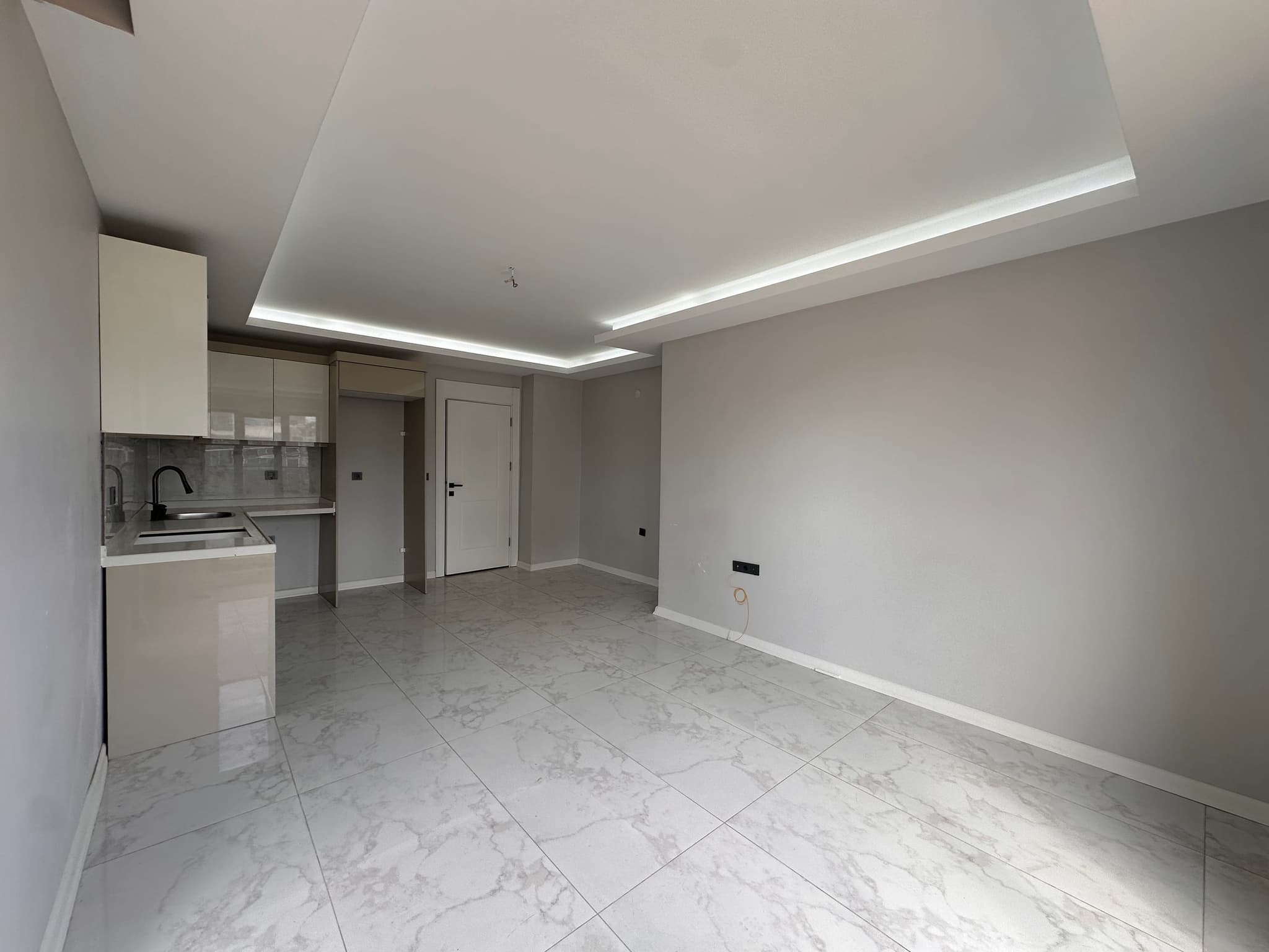 ALTINTAŞ MH 2+1 1.KAT HAVUZLU SİTE İÇİ SATILIK DAİRE