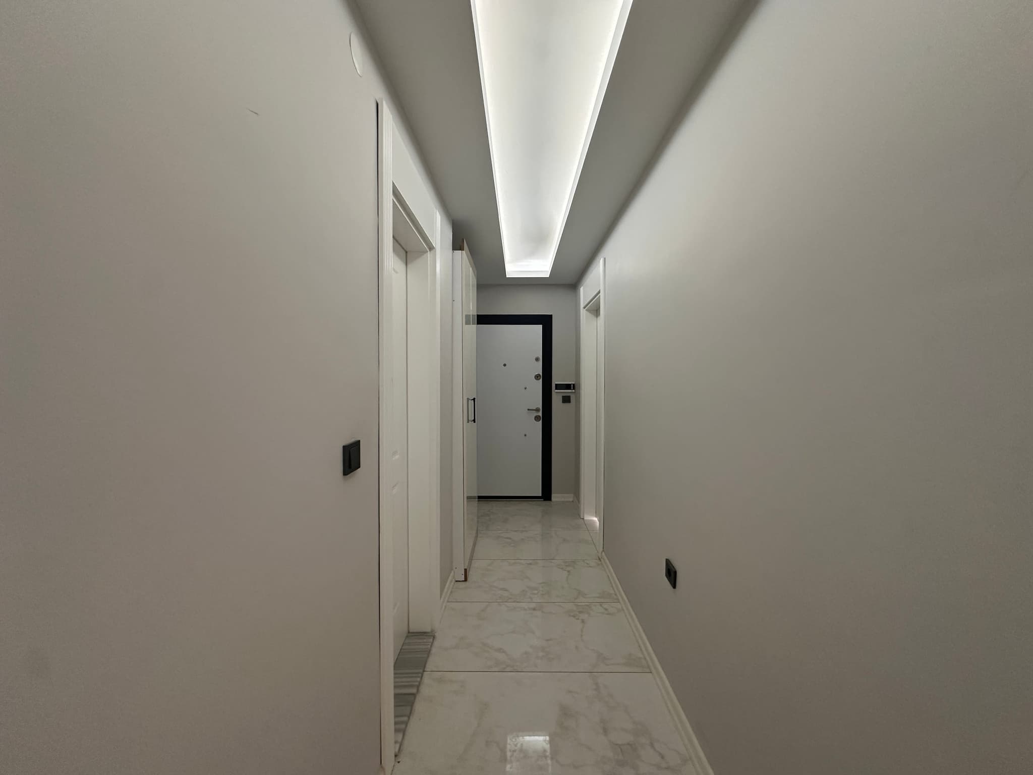 ALTINTAŞ MH 2+1 1.KAT HAVUZLU SİTE İÇİ SATILIK DAİRE