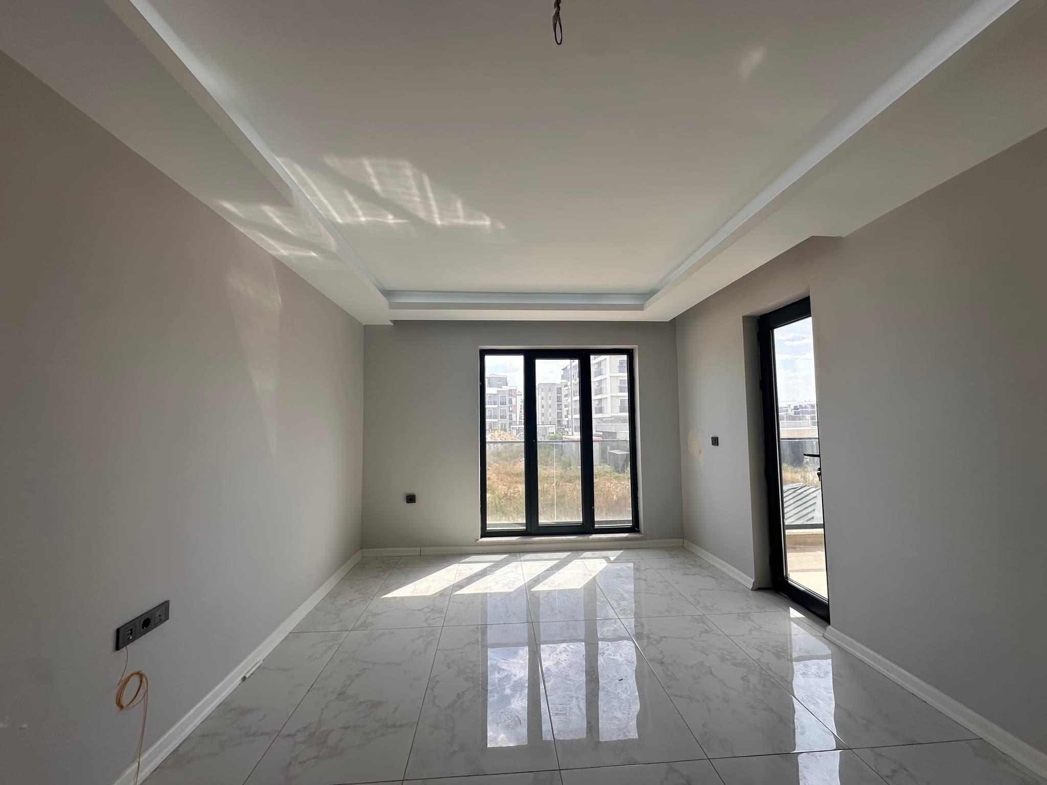 ALTINTAŞ MH 2+1 1.KAT HAVUZLU SİTE İÇİ SATILIK DAİRE