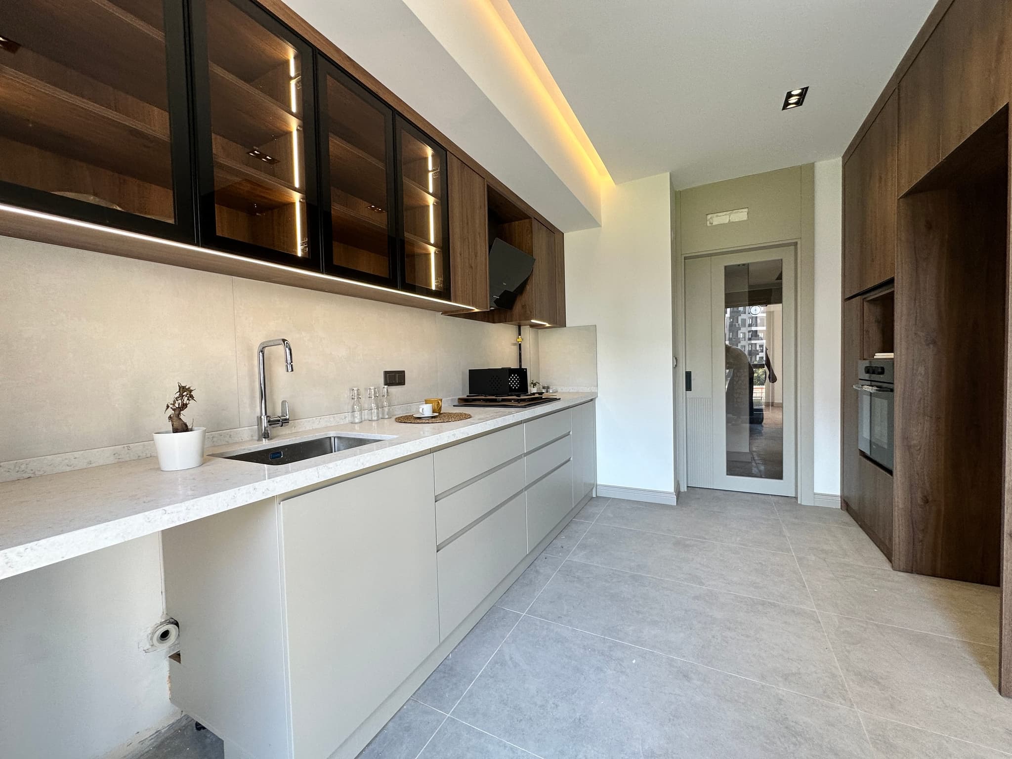 ÇANKAYA'DA HAVUZLU SİTE İÇERİSİNDE ULTRA LÜKS 3+1 SATILIK DAİRE