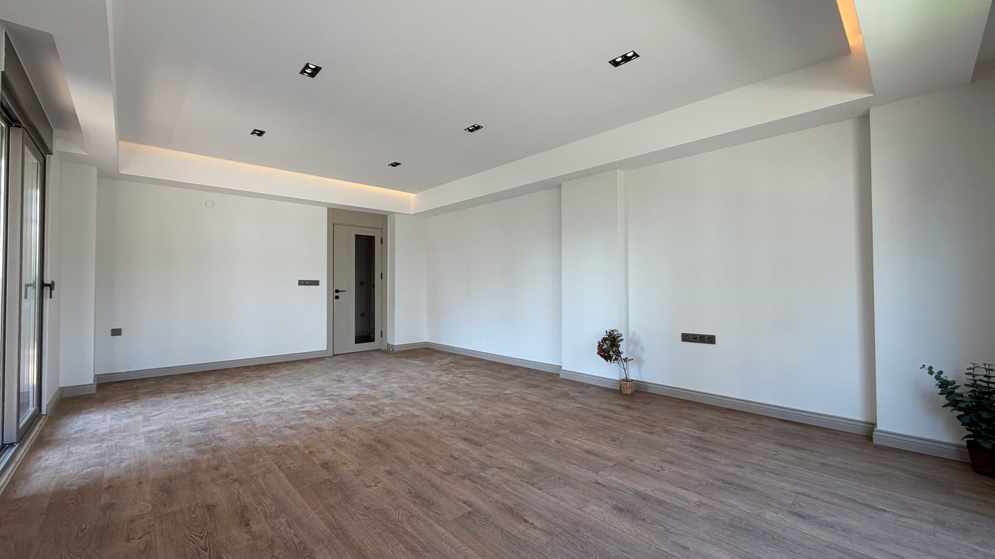 ÇANKAYA'DA HAVUZLU SİTE İÇERİSİNDE ULTRA LÜKS 3+1 SATILIK DAİRE