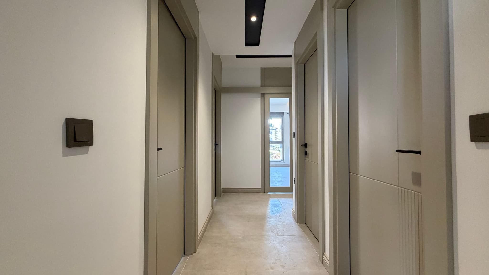 ÇANKAYA'DA HAVUZLU SİTE İÇERİSİNDE ULTRA LÜKS 3+1 SATILIK DAİRE