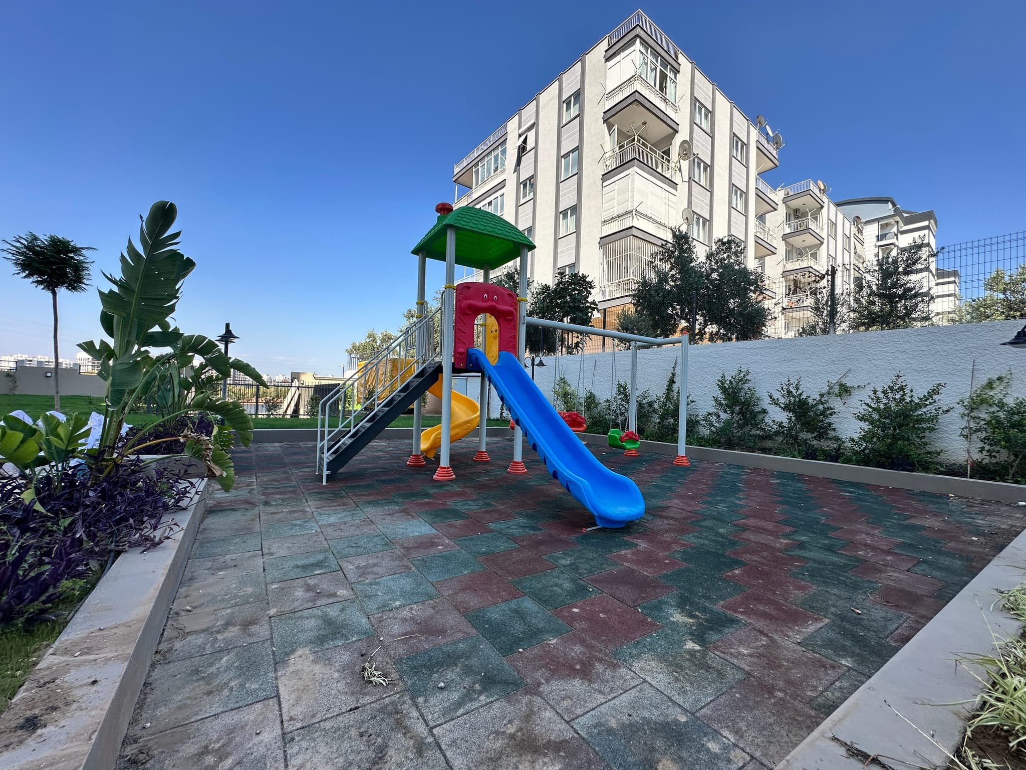 ÇANKAYA'DA HAVUZLU SİTE İÇERİSİNDE ULTRA LÜKS 3+1 SATILIK DAİRE