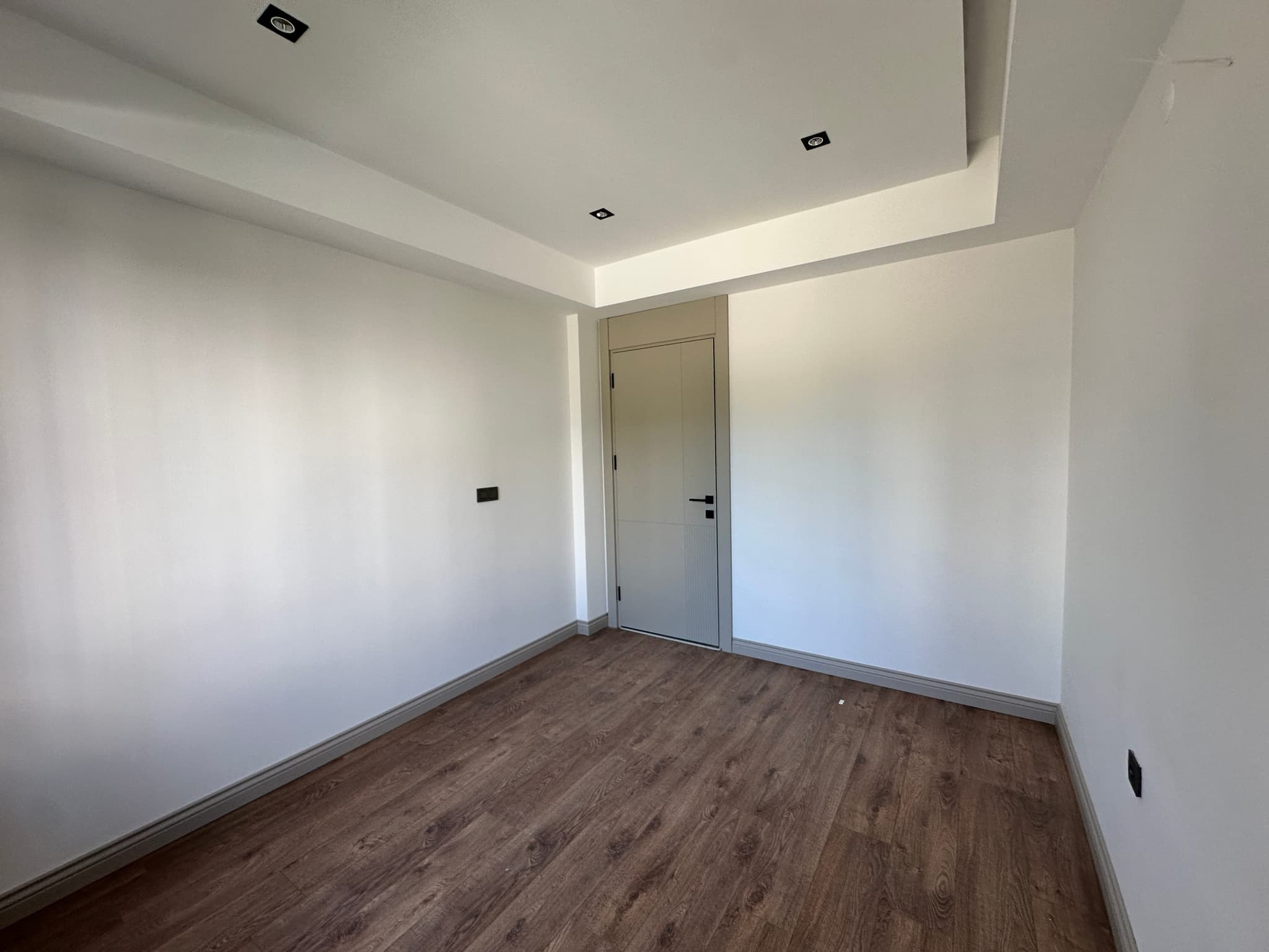 ÇANKAYA'DA HAVUZLU SİTE İÇERİSİNDE ULTRA LÜKS 3+1 SATILIK DAİRE