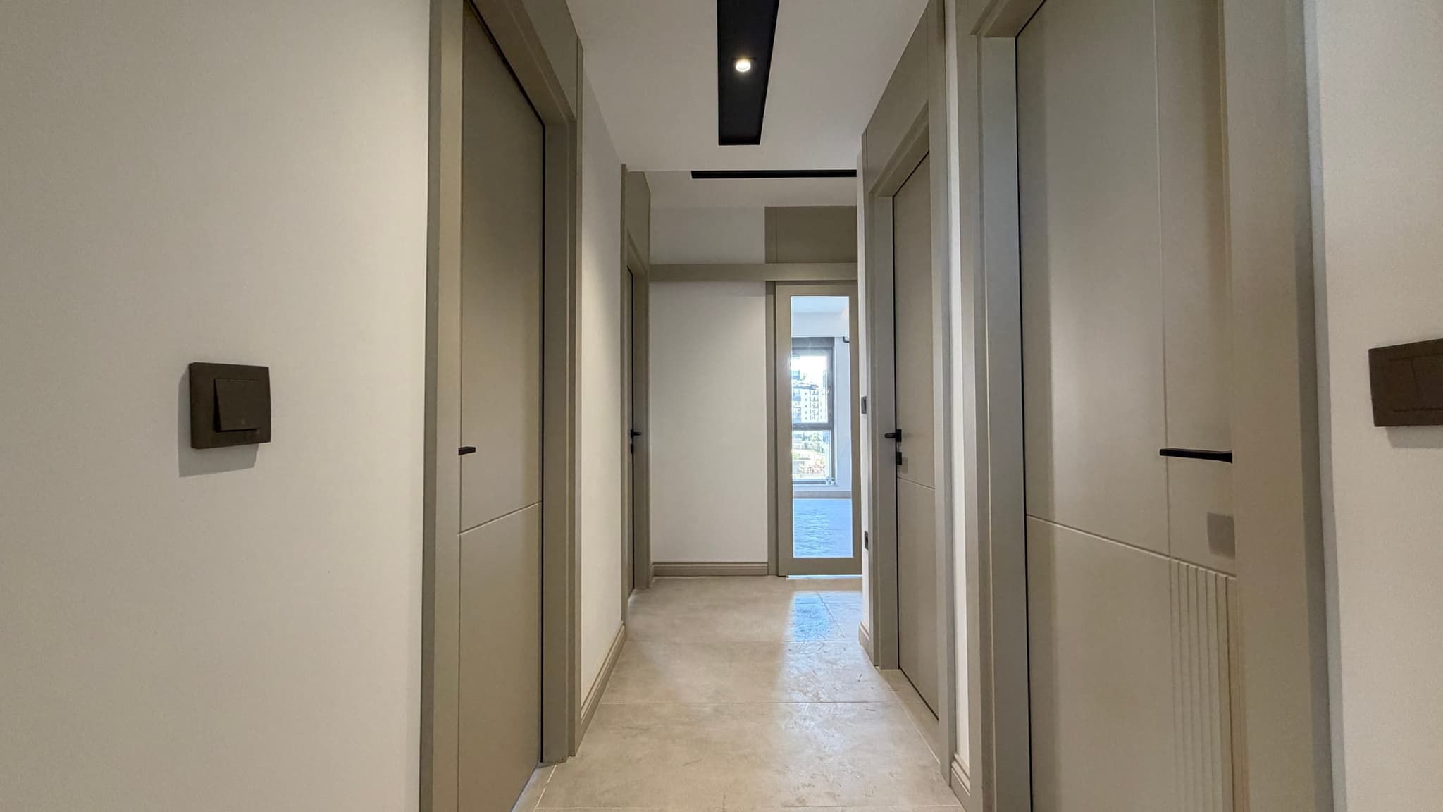 ÇANKAYA'DA HAVUZLU SİTE İÇERİSİNDE ULTRA LÜKS 3+1 SATILIK DAİRE