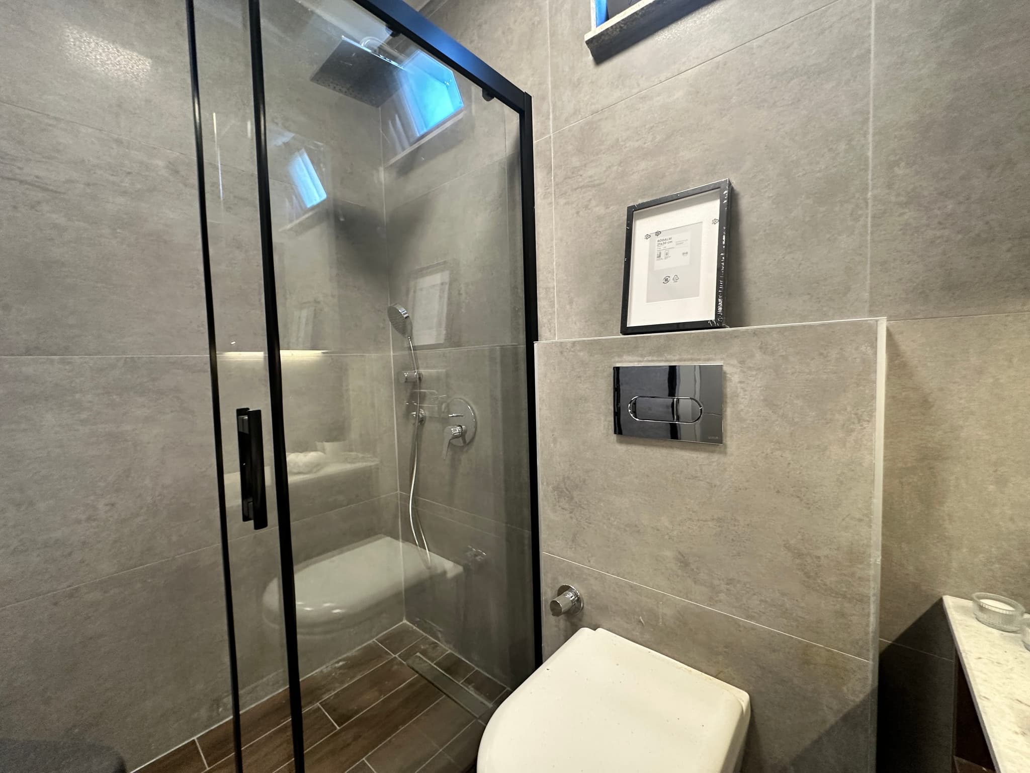 ÇANKAYA'DA HAVUZLU SİTE İÇERİSİNDE ULTRA LÜKS 3+1 SATILIK DAİRE