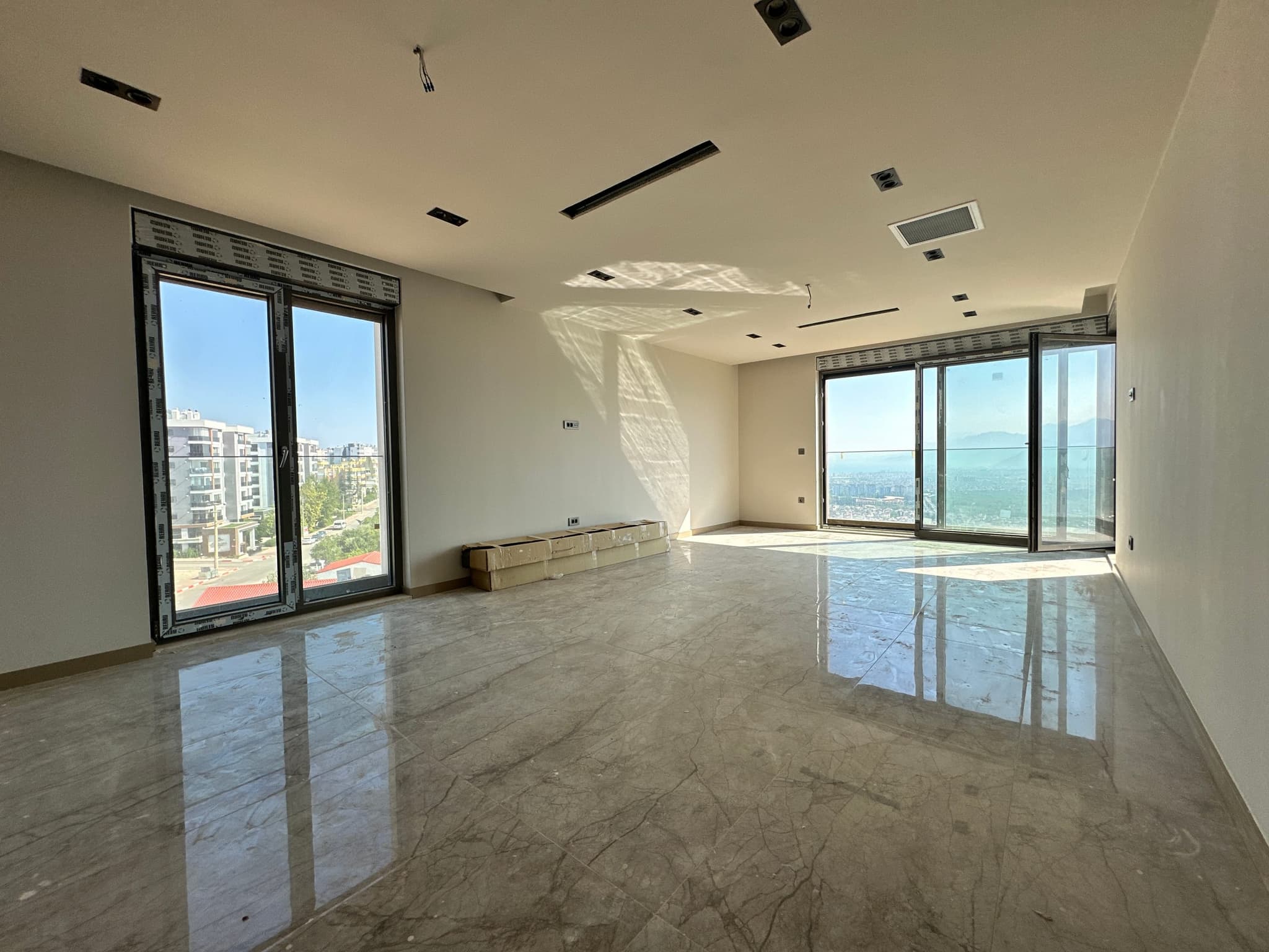TERRA MODERN'DE FULL MANZARALI ULTRA LÜKS 4+1 SATILIK DAİRE