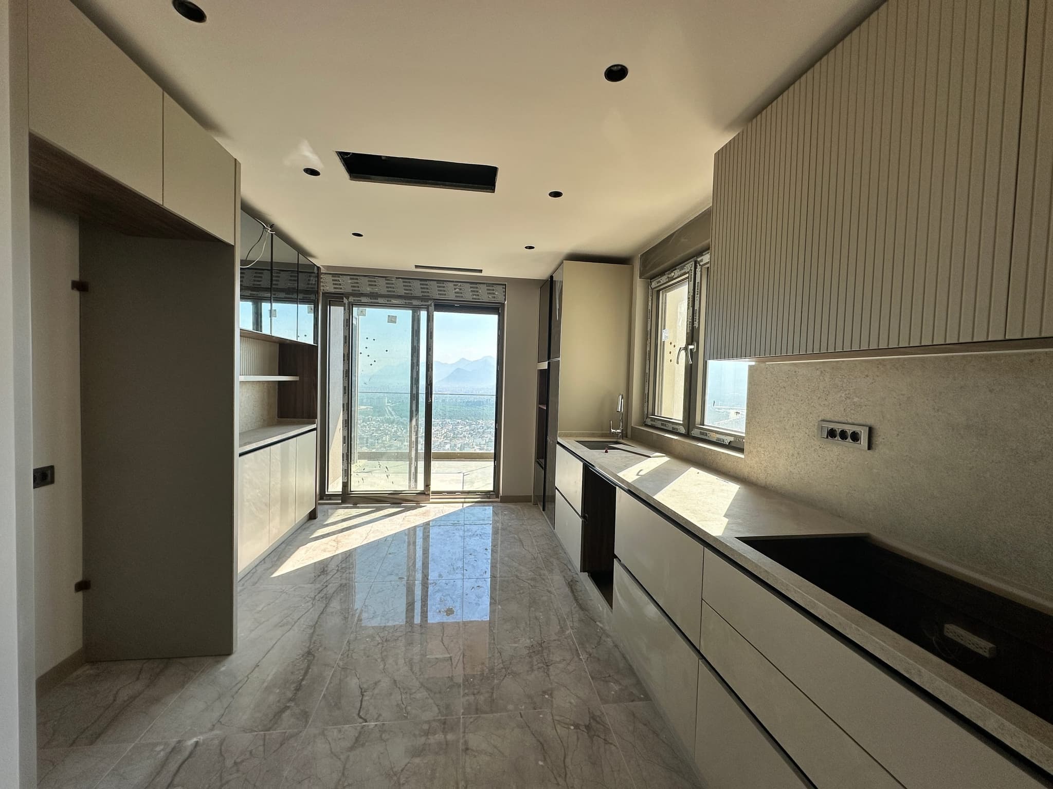 TERRA MODERN'DE FULL MANZARALI ULTRA LÜKS 4+1 SATILIK DAİRE