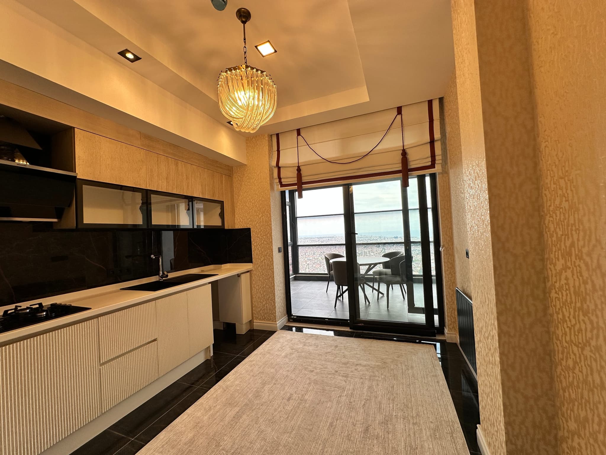 NEFES ANTALYA'DA, EŞSİZ ANTALYA MANZARALI GÖRKEMLİ 3+1 KRAL DAİRESİ
