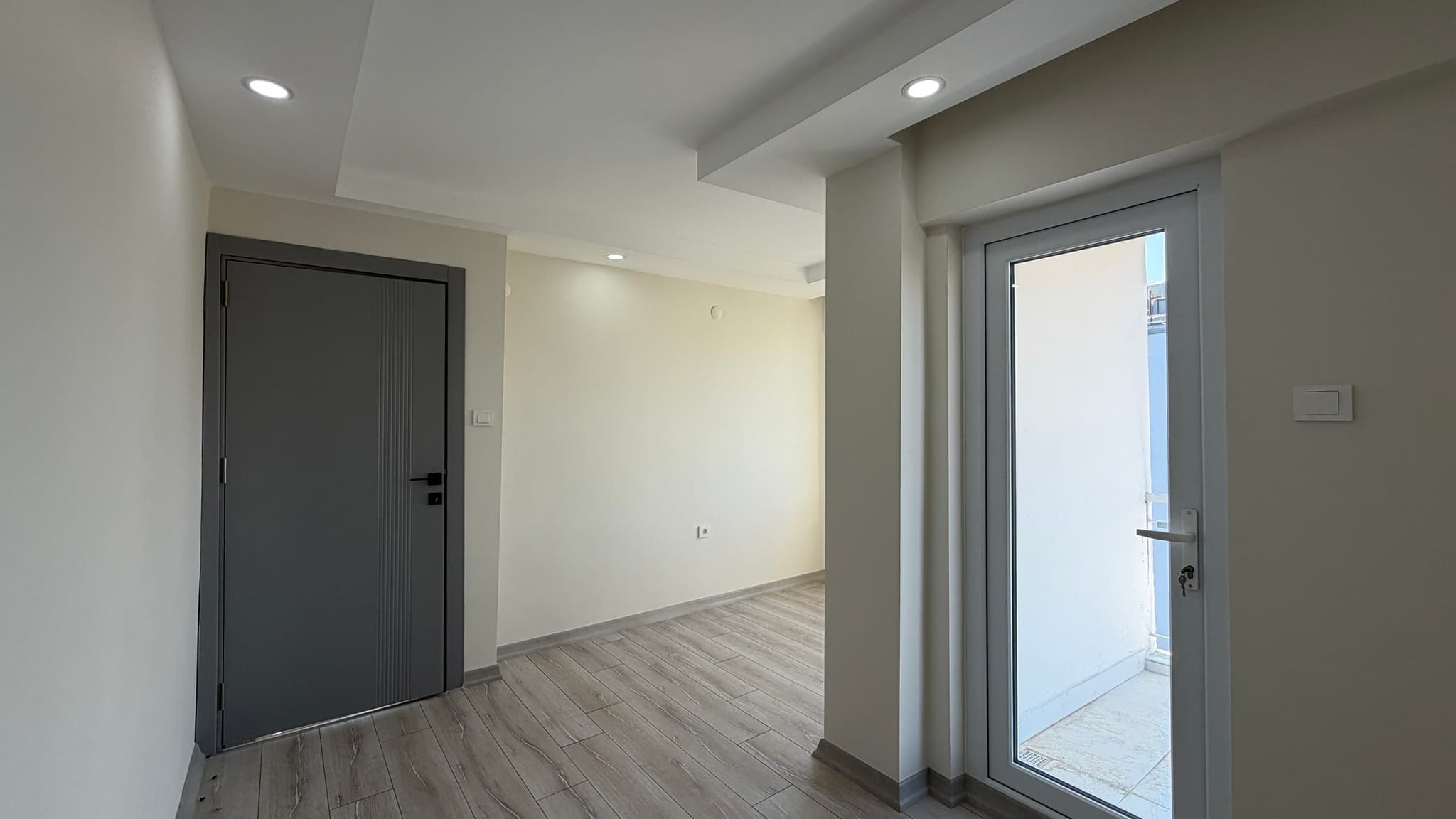 GÜRSU'DA DENİZ MANZARALI FULL TADİLATLI 3+1 SATILIK DAİRE