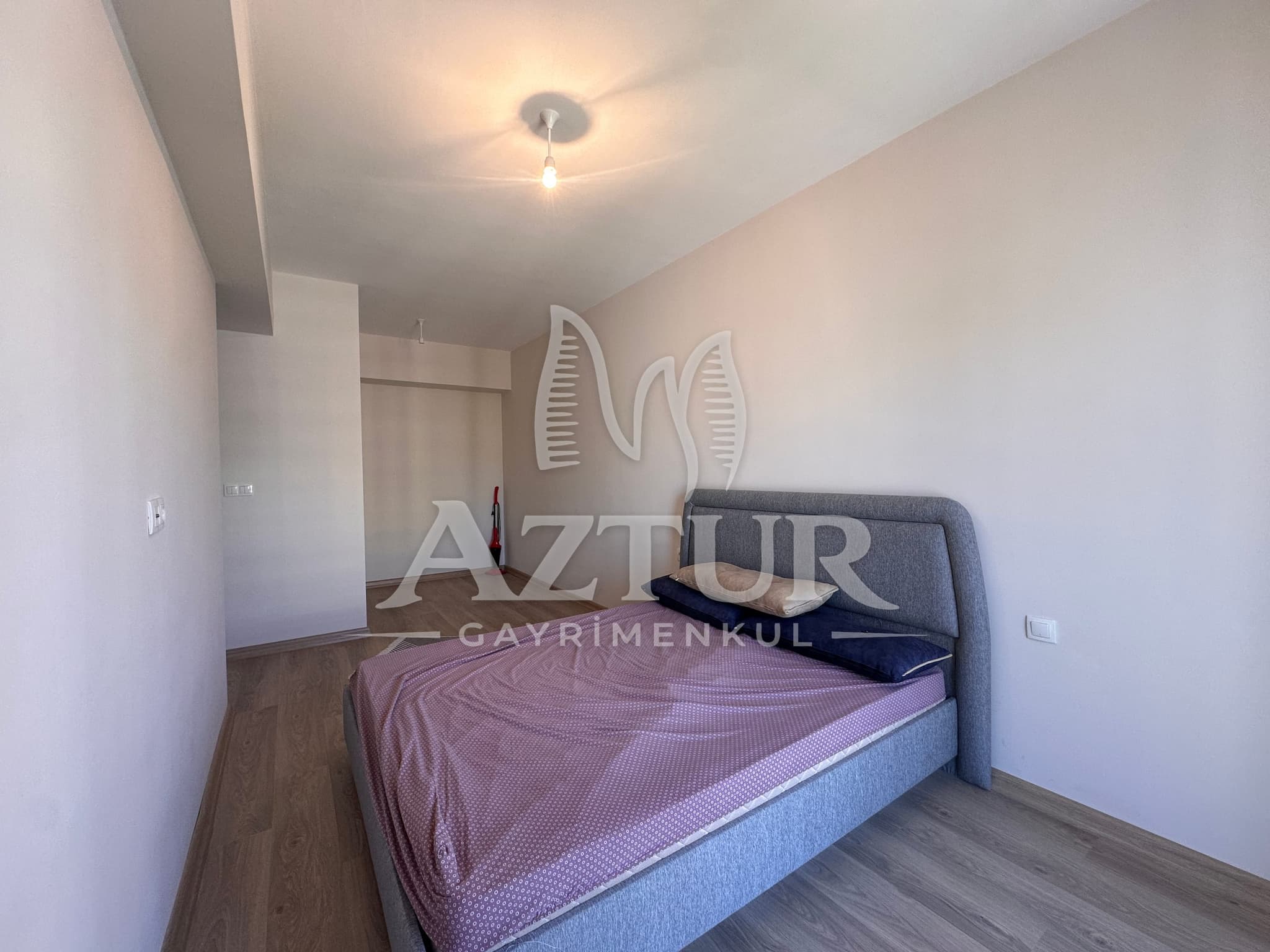 SUR YAPI TURKUAZ KONUTLARINDA ARAKAT 3+1 SATILIK DAİRE