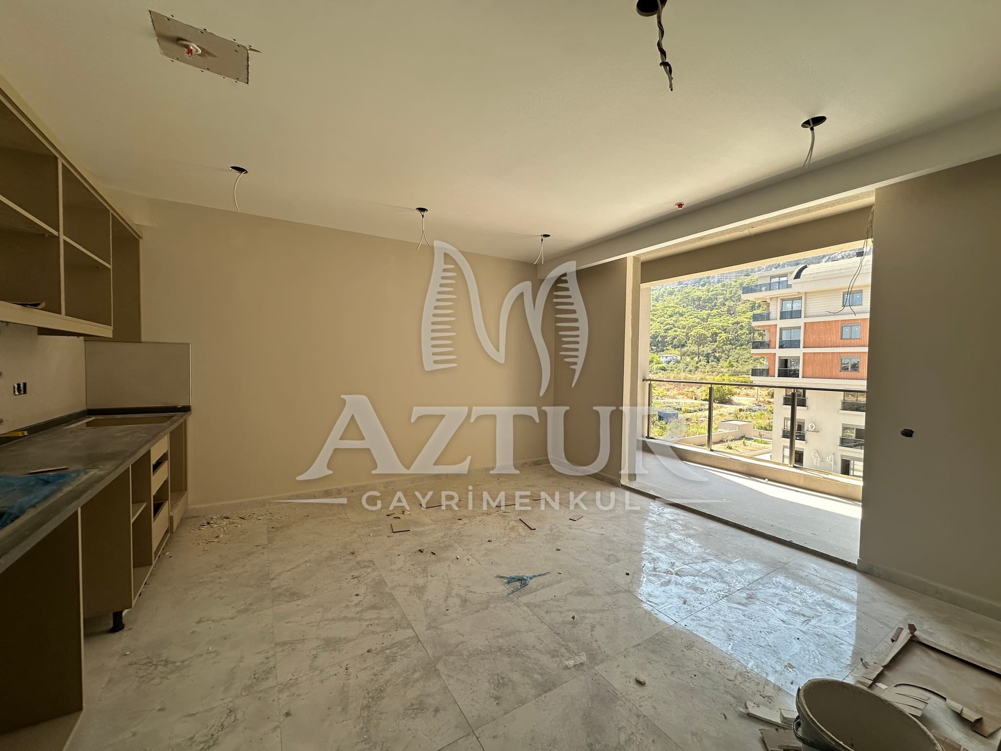 SARISU'DA HAVUZLU SİTE İÇERİSİNDE BAHÇE DUBLEKS 2+1 / 3+1 DUBLEKS SATILIK DAİRE