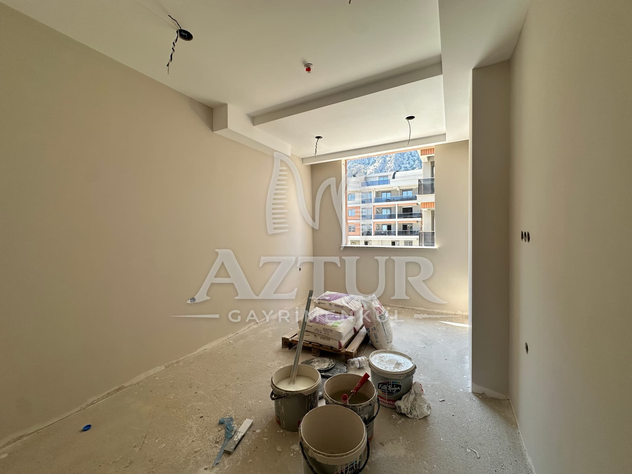 SARISU'DA HAVUZLU SİTE İÇERİSİNDE BAHÇE DUBLEKS 2+1 / 3+1 DUBLEKS SATILIK DAİRE