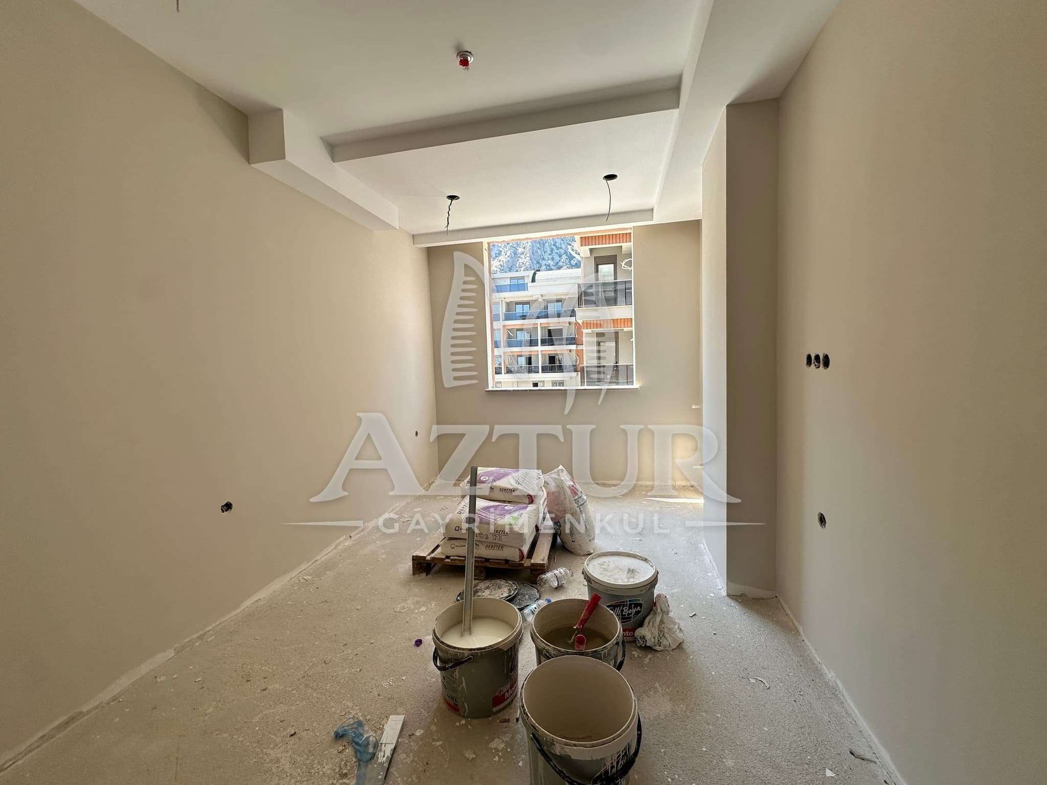 SARISU'DA HAVUZLU SİTE İÇERİSİNDE BAHÇE DUBLEKS 2+1 / 3+1 DUBLEKS SATILIK DAİRE