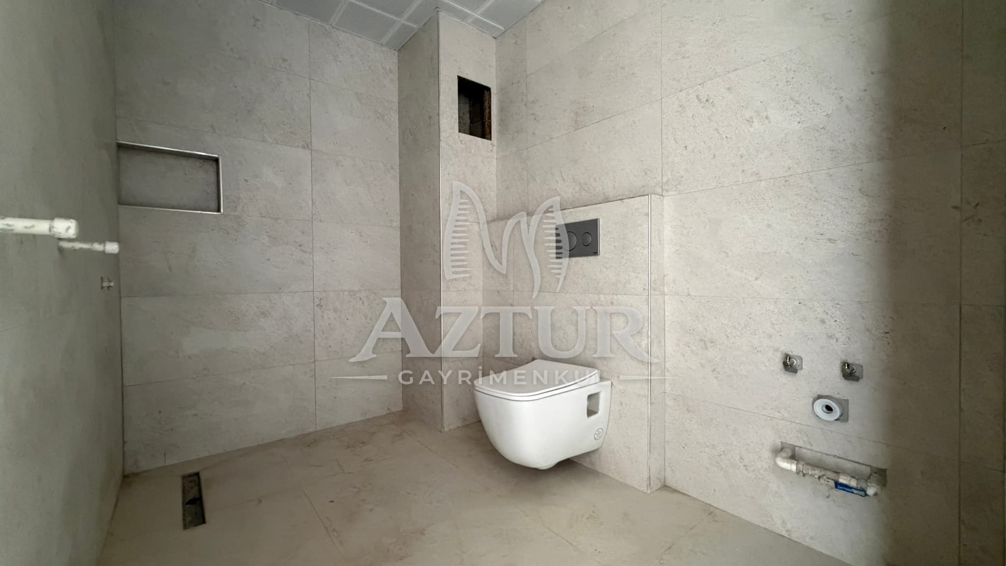 SARISU'DA HAVUZLU SİTE İÇERİSİNDE BAHÇE DUBLEKS 2+1 / 3+1 DUBLEKS SATILIK DAİRE