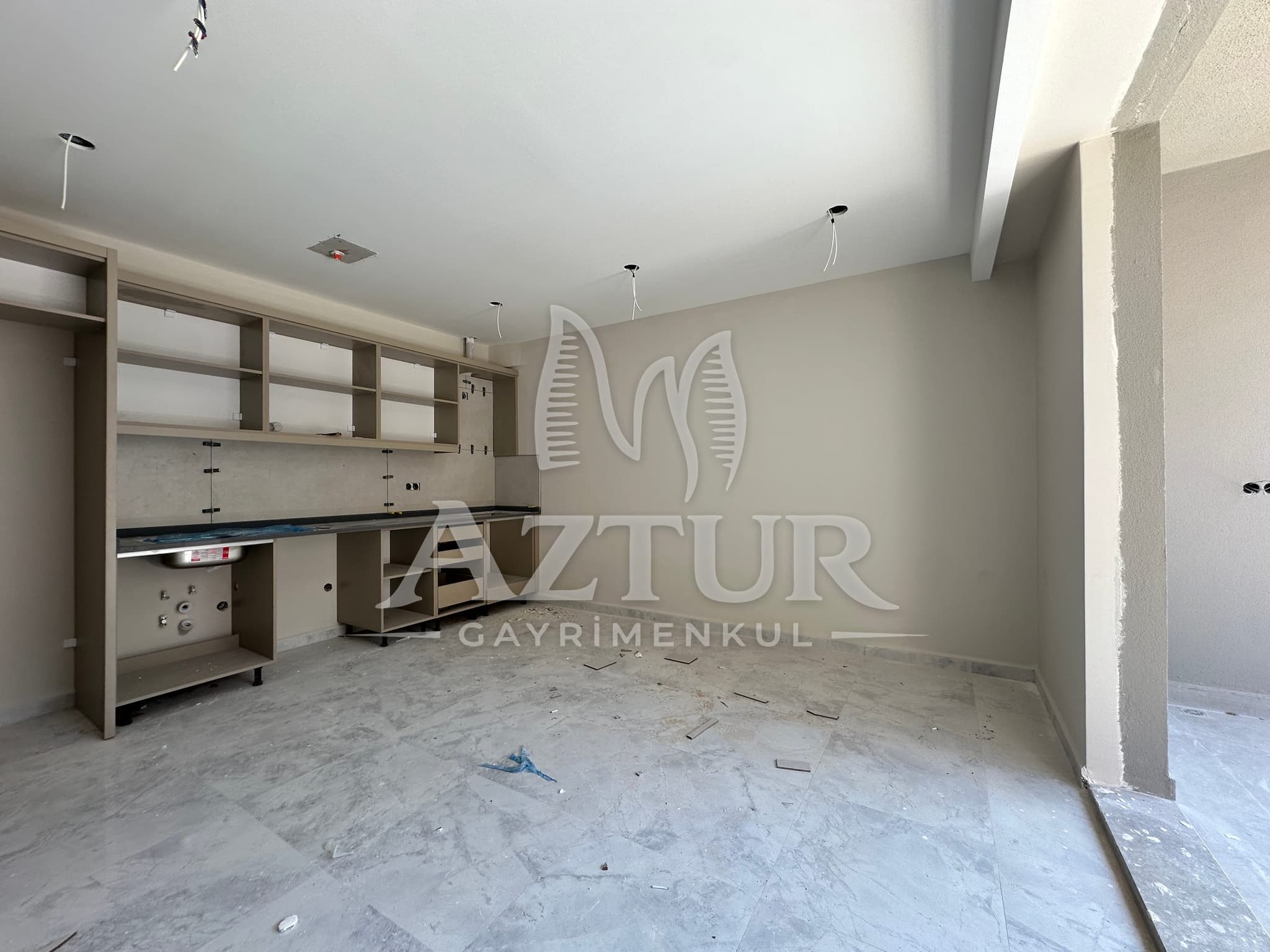 SARISU'DA HAVUZLU SİTE İÇERİSİNDE BAHÇE DUBLEKS 2+1 / 3+1 DUBLEKS SATILIK DAİRE