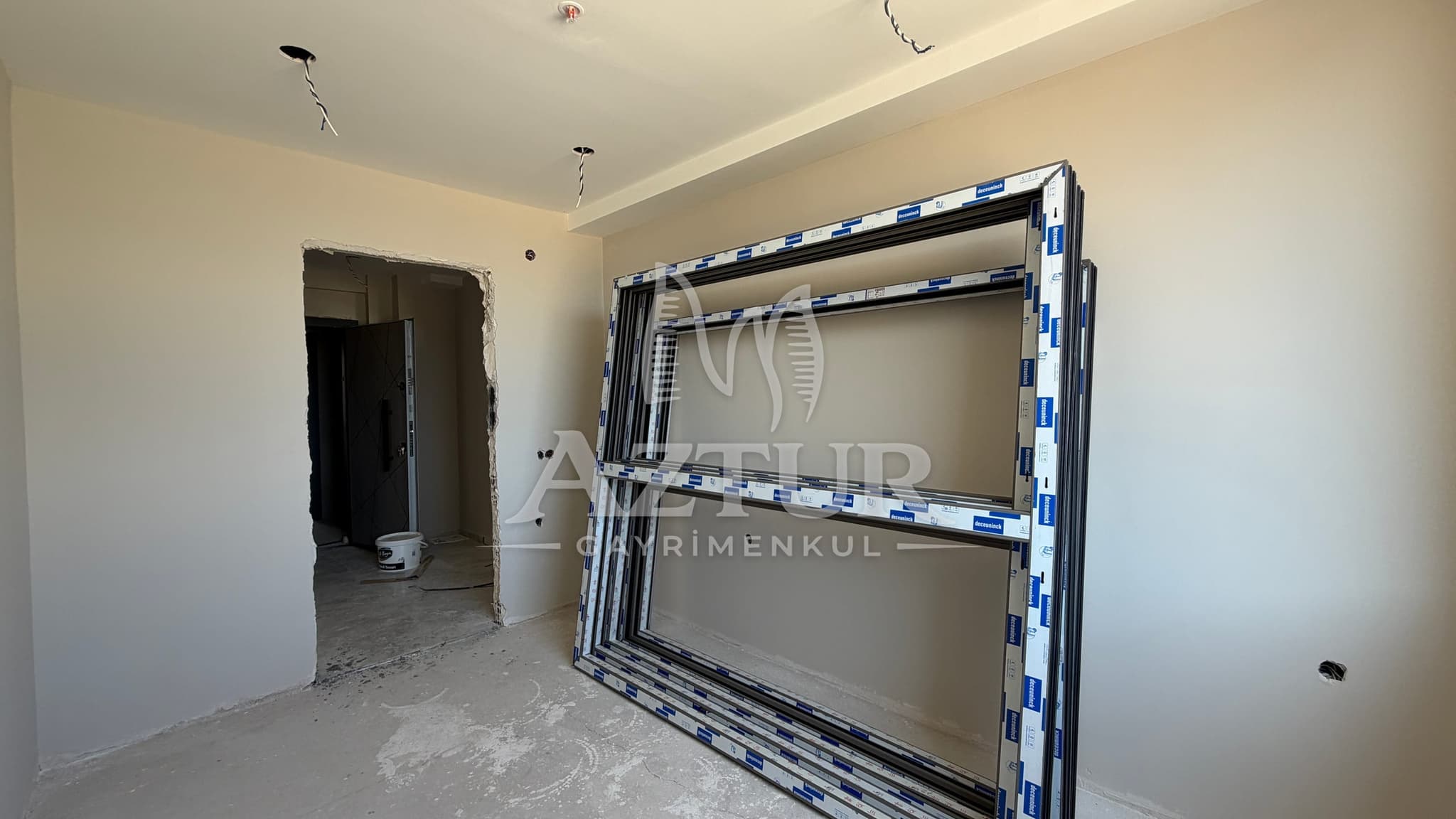 SARISU'DA HAVUZLU SİTE İÇERİSİNDE BAHÇE DUBLEKS 2+1 / 3+1 DUBLEKS SATILIK DAİRE
