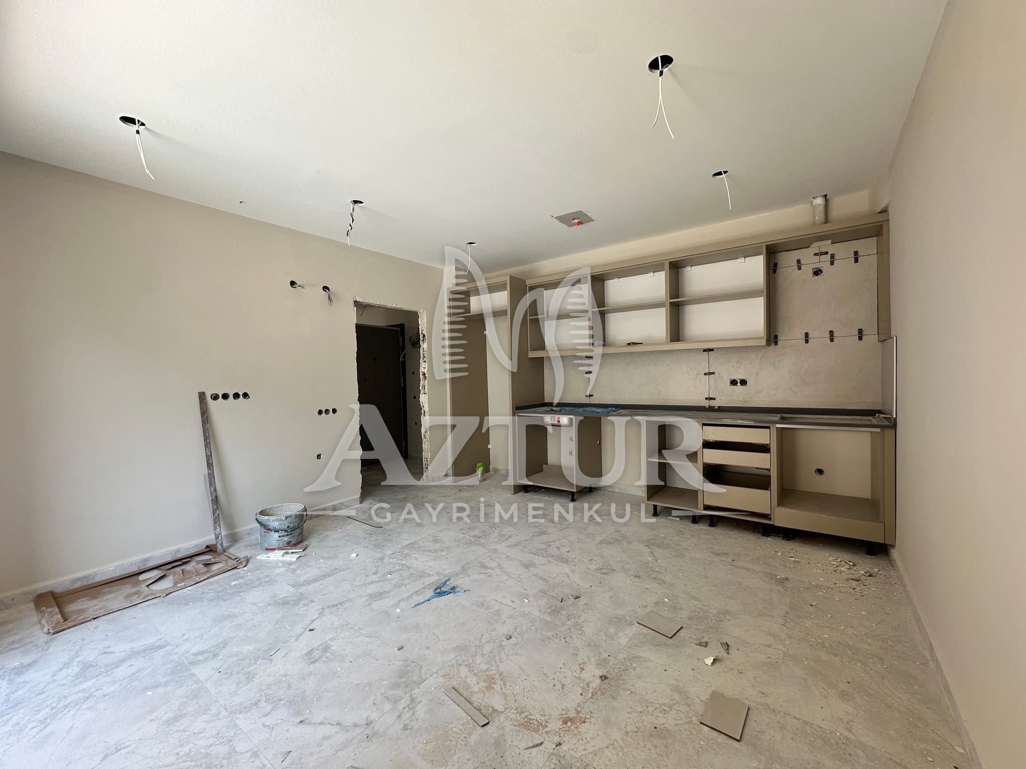 SARISU'DA HAVUZLU SİTE İÇERİSİNDE BAHÇE DUBLEKS 2+1 / 3+1 DUBLEKS SATILIK DAİRE