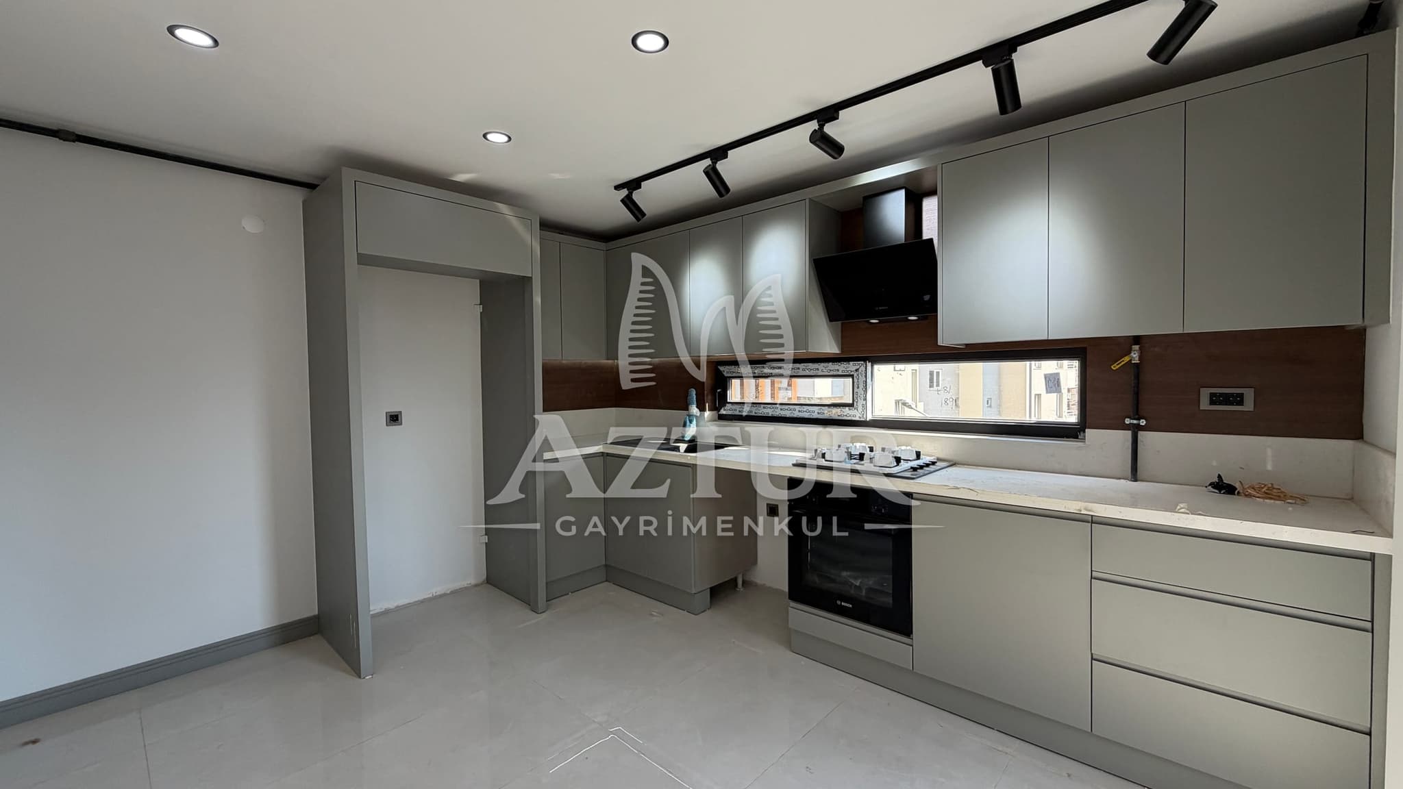 KONYAALTI PINARBAŞI'NDA İSKANLI SIFIR LÜKS 3+1 SATILIK DAİRE