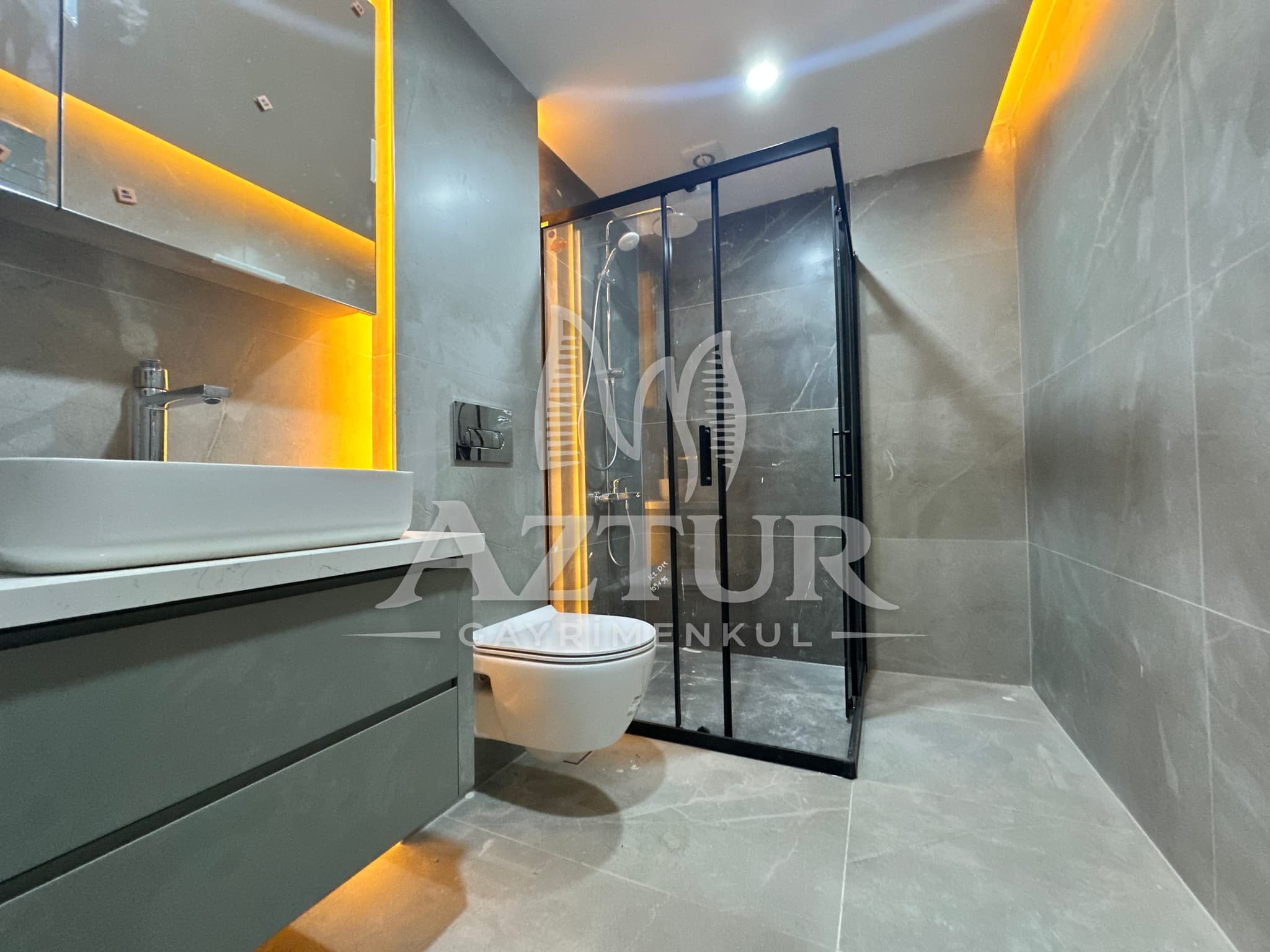 KONYAALTI PINARBAŞI'NDA İSKANLI SIFIR LÜKS 3+1 SATILIK DAİRE