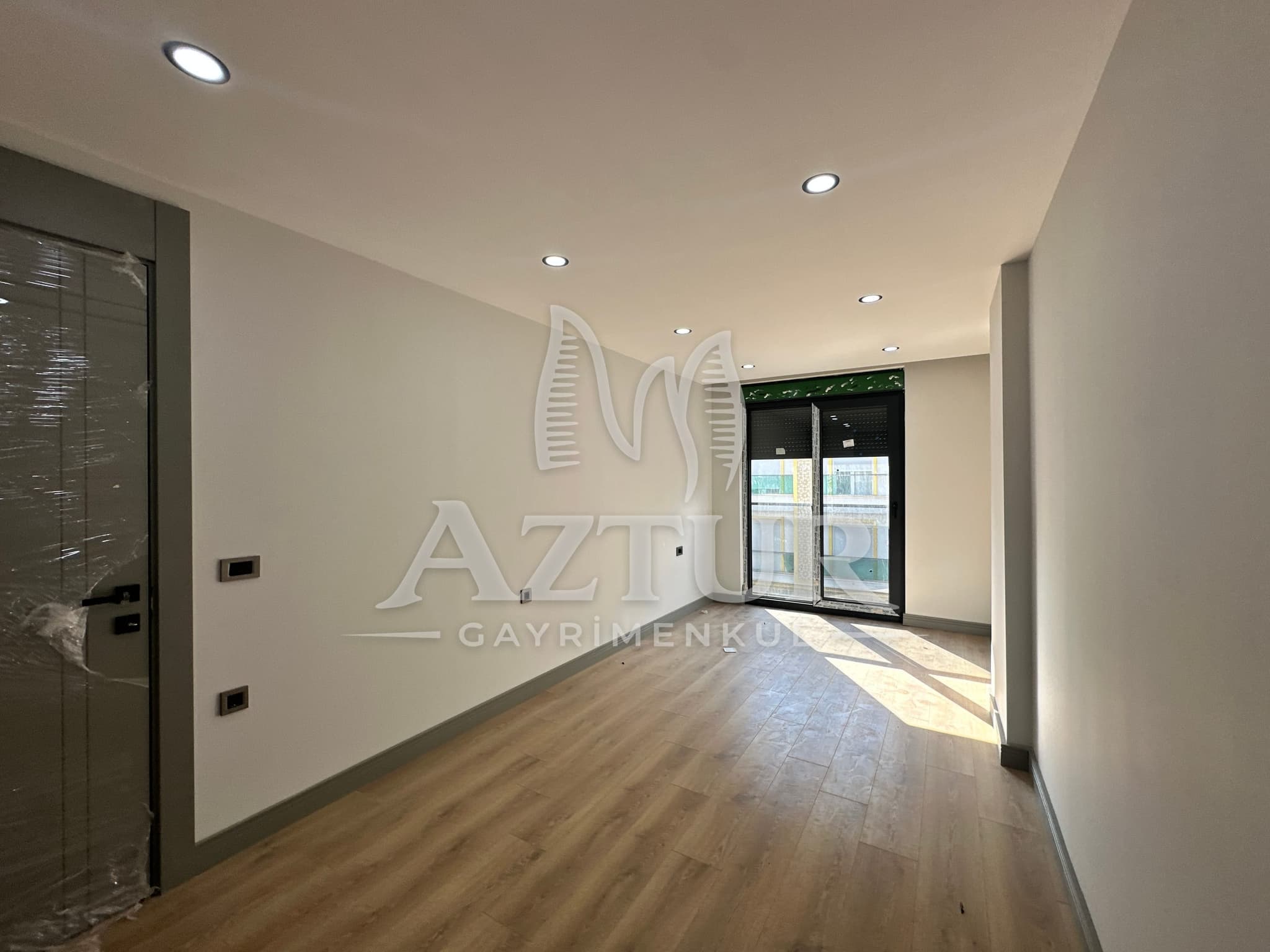KONYAALTI PINARBAŞI'NDA İSKANLI SIFIR LÜKS 3+1 SATILIK DAİRE