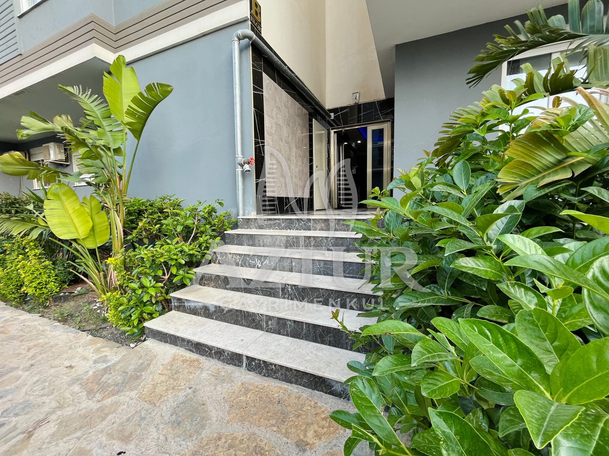 FEVZİ ÇAKMAK MH ZAMUR RESIDENCE 2+1 HAVUZLU SİTE İÇİ LÜKS EŞYALI DAİRE