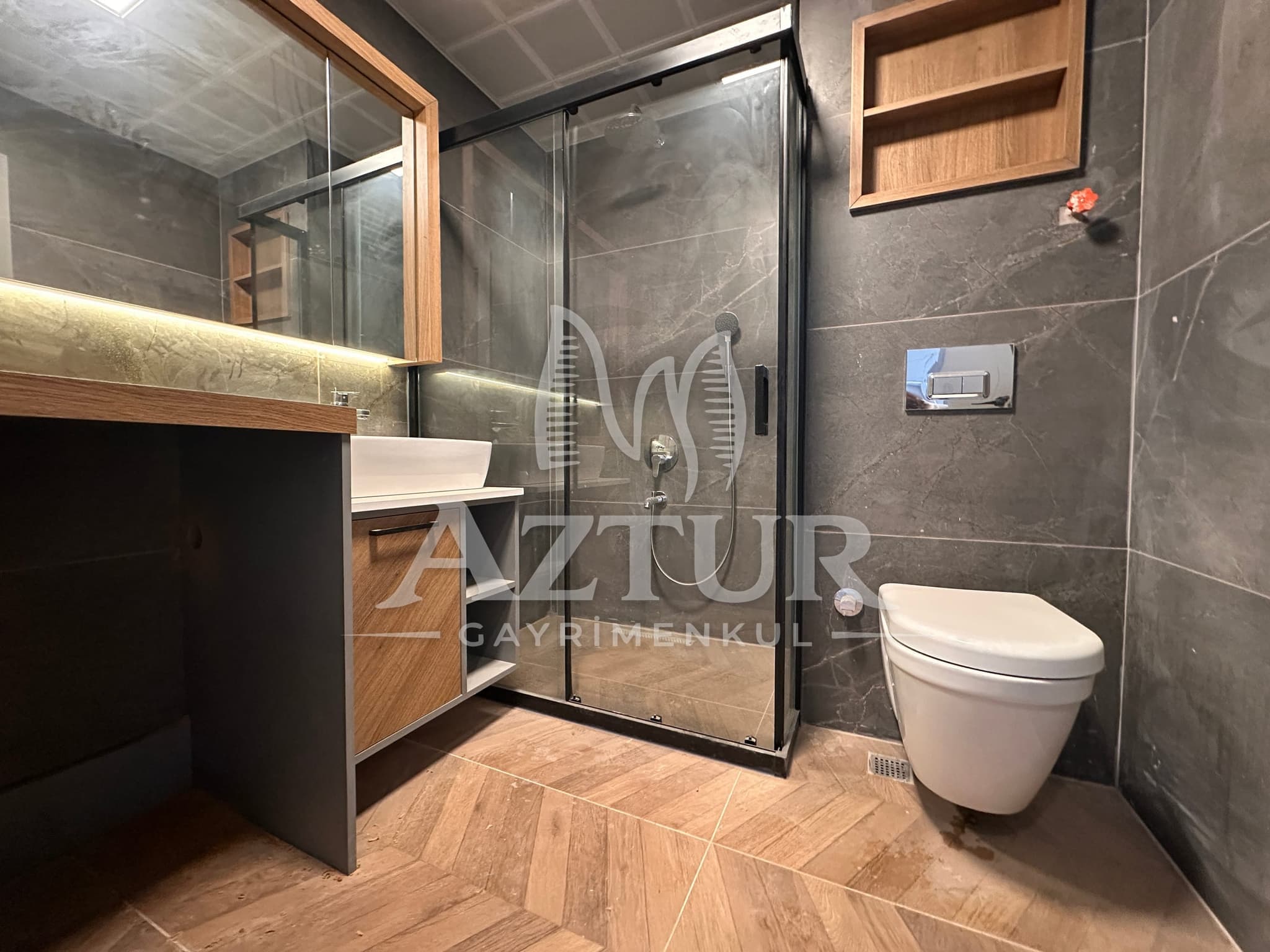 FEVZİ ÇAKMAK'TA HAVUZLU SİTE İÇERİSİNDE 1+1 SATILIK DAİRE