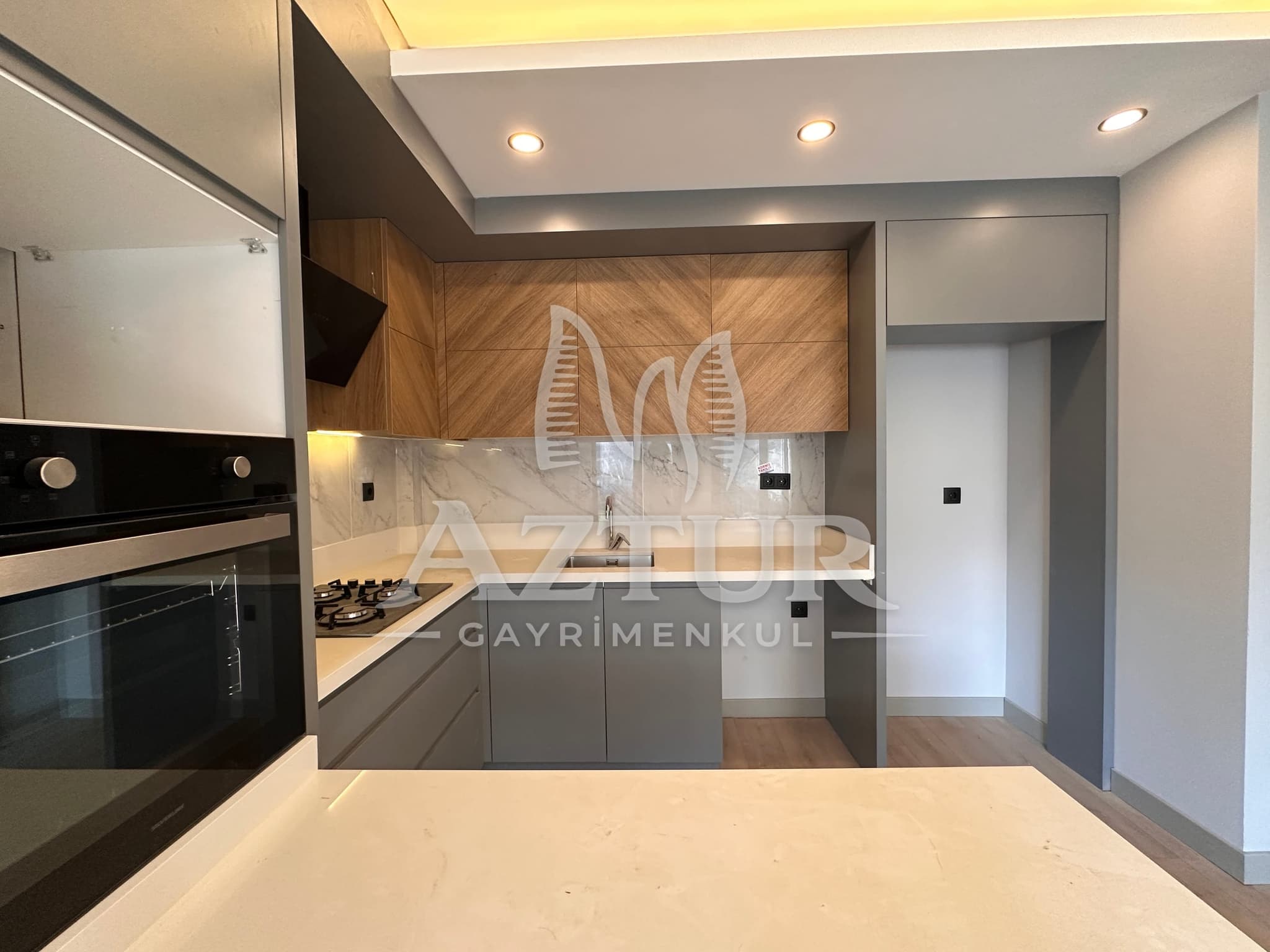 FEVZİ ÇAKMAK'TA HAVUZLU SİTE İÇERİSİNDE 1+1 SATILIK DAİRE