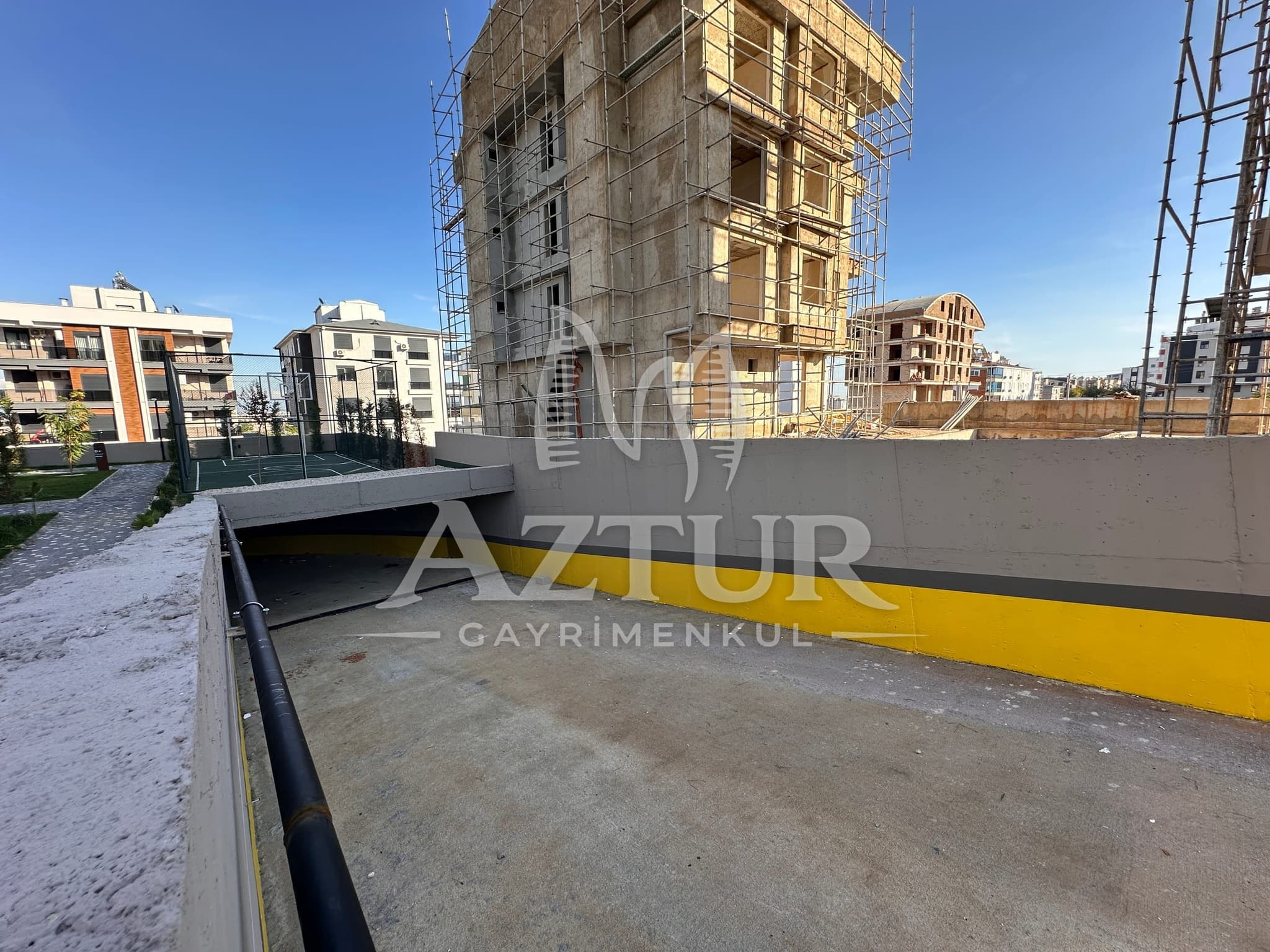 FEVZİ ÇAKMAK'TA HAVUZLU SİTE İÇERİSİNDE 1+1 SATILIK DAİRE
