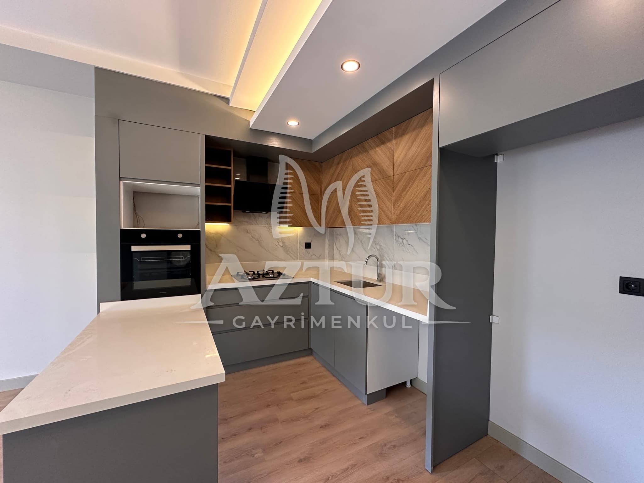 FEVZİ ÇAKMAK'TA HAVUZLU SİTE İÇERİSİNDE 1+1 SATILIK DAİRE